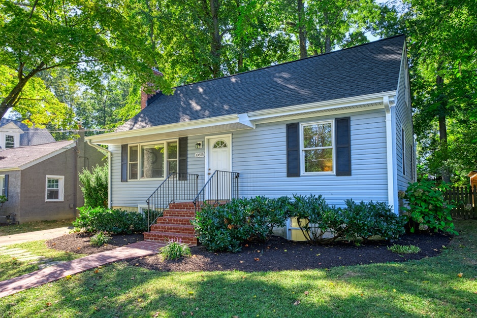 10815 Scott Drive, Fairfax, VA 22030, Presented by RJ Thacher, Compass